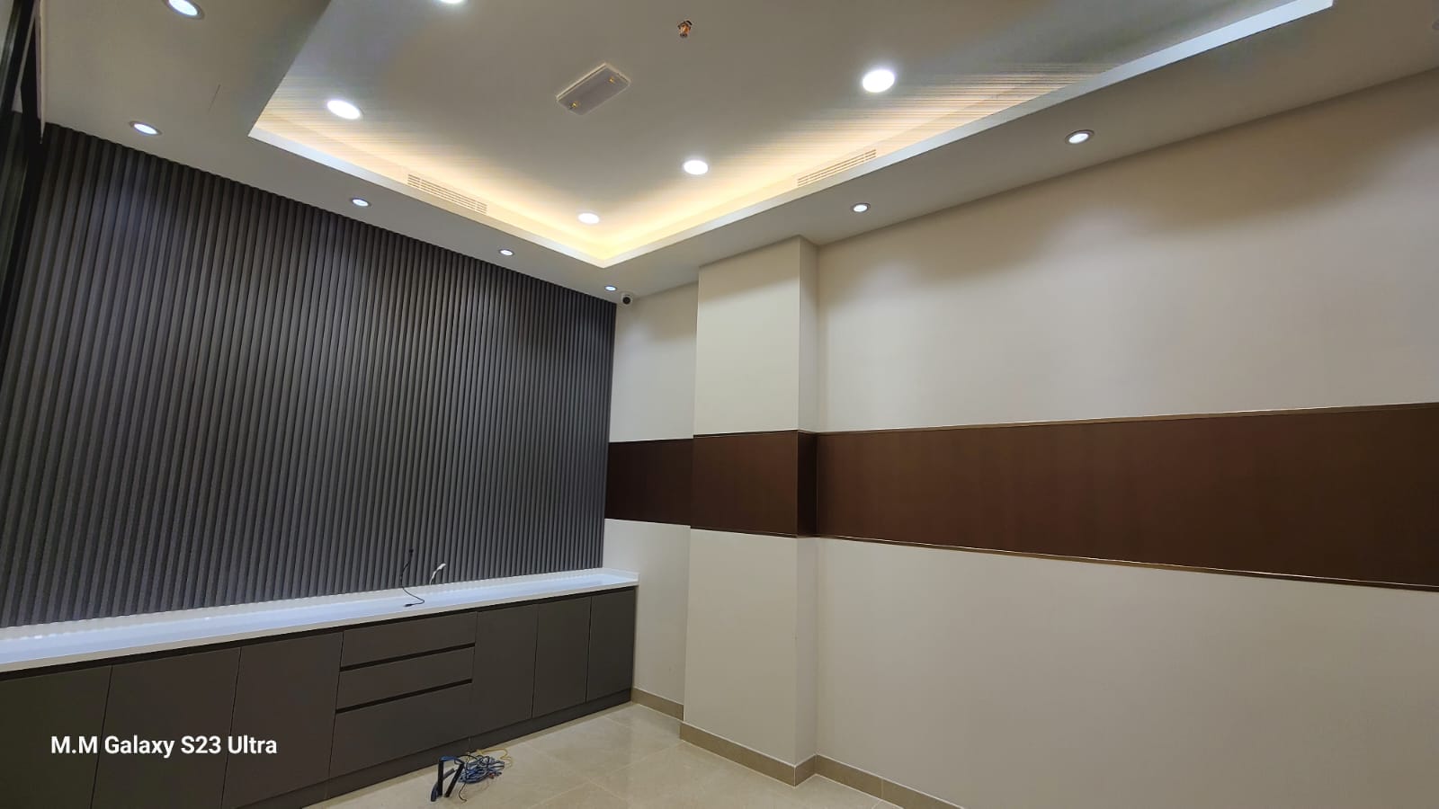 candour-real-sstate- office-7