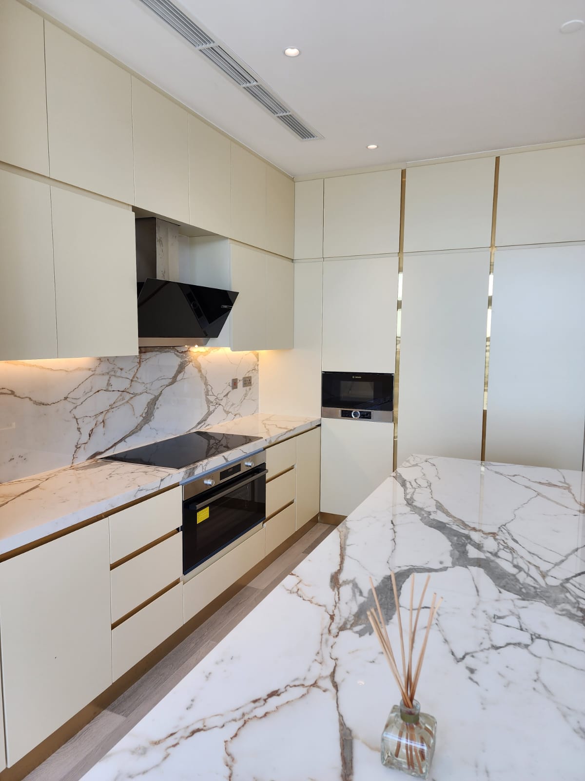 wardrobe-kitchen- and- washrooms-13