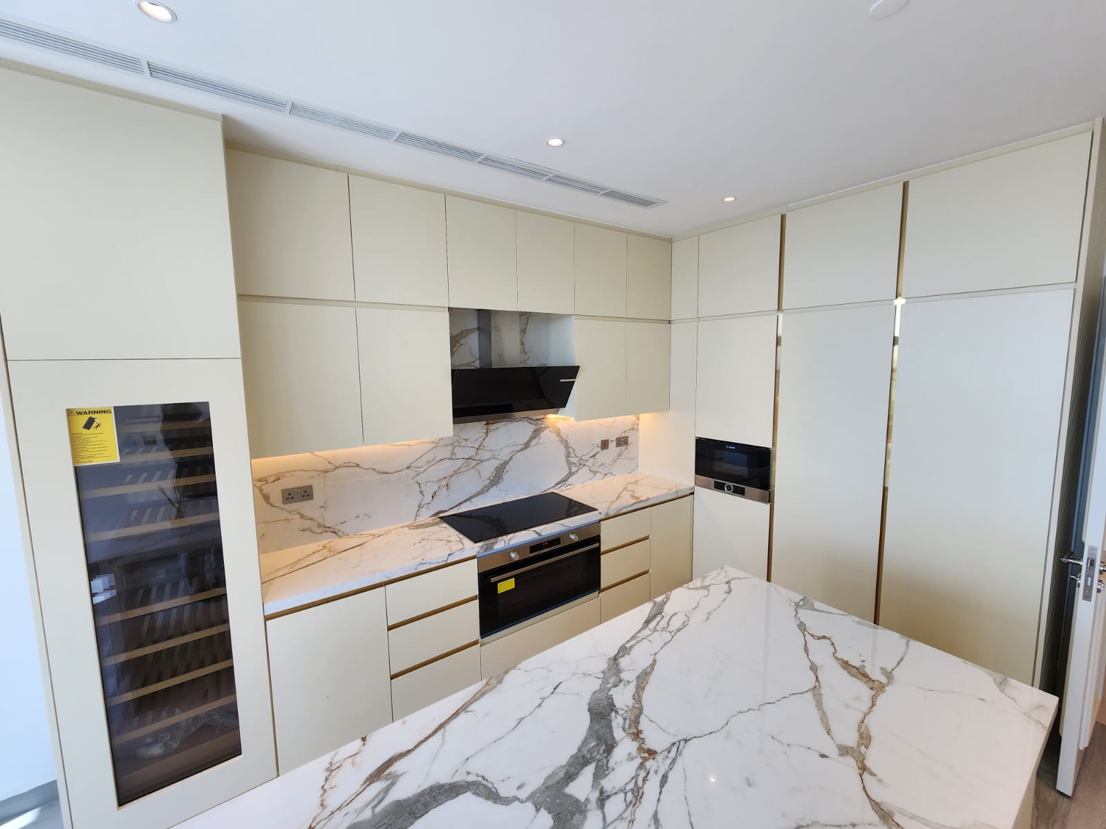 wardrobe-kitchen- and- washrooms-8